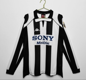 BAE85E28-2CF7-4544-A7A1-9A6B4085170B.jpg Juventus 1997/98 Home Jersey Long Sleeve