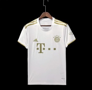 E78CE8C2-A8A8-46AF-A584-6B36CBF44A99.jpg Bayern Munich 2022-2023 Away Jersey
