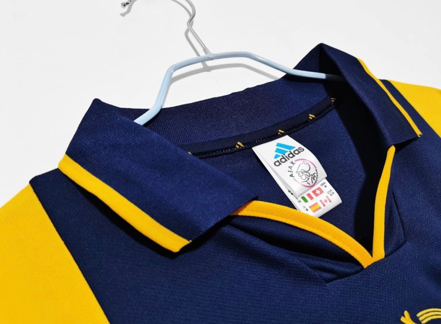 Ajax Amsterdam 2000/01 Away Jersey