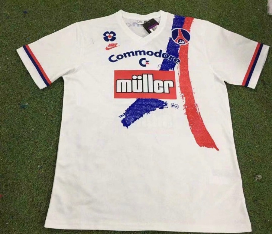 FullSizeRender_427389fb-66ff-417a-aa1b-56d16a614378.jpg PSG Away 1991/92 Soccer Jersey