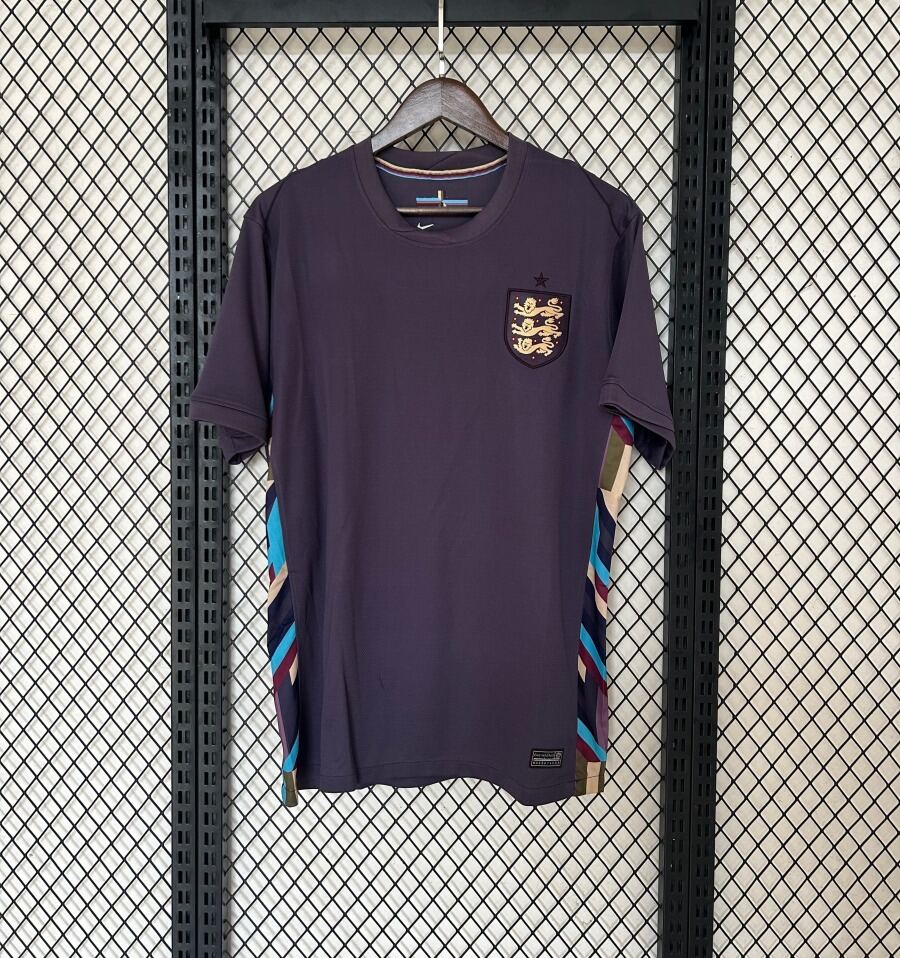 IMG_3169_9acf04b8-a0a0-4776-a0e0-59217e8d5521.jpg England 2024/25 Black Home Jersey