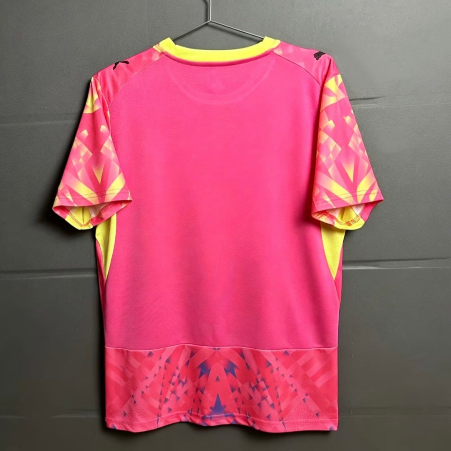 Portugal Goalkeeper 2026 Pink Soccer Jersey