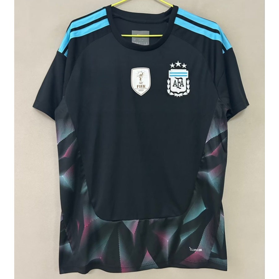 b3eb18ac922b95bbcdb54e660bcf55ee.jpg Argentina 24/25 Black Premium Edition Jersey