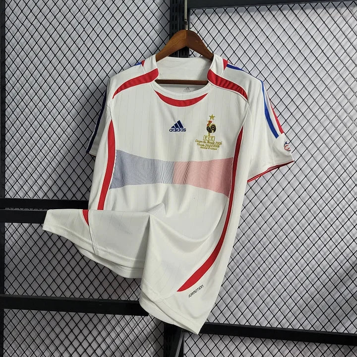 b4c750fa626d5e9407e366392f564320.jpg France Retro 2006 - Vintage French National Team Jersey