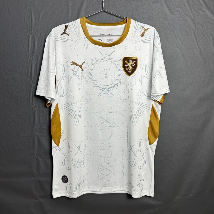b4e4b08e007a9311fd5cd635b407803d.jpg Czech Republic Away Soccer Jersey 2026