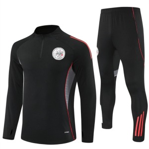cd30a7482a0665f1a2b0bc10debcf8da.jpg Ajax 2025/26 Black Premium Jersey