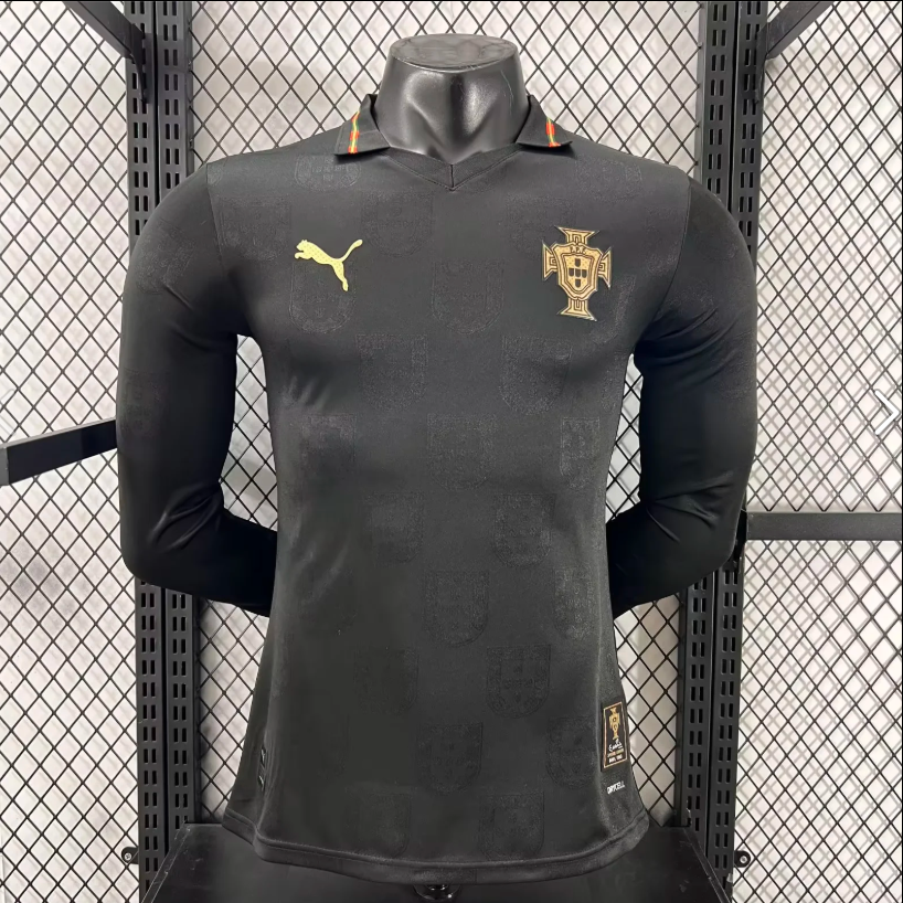 d331eba99ce23913cd75544fff93a504.png Portugal 2025/26 Black Long Sleeve Jersey