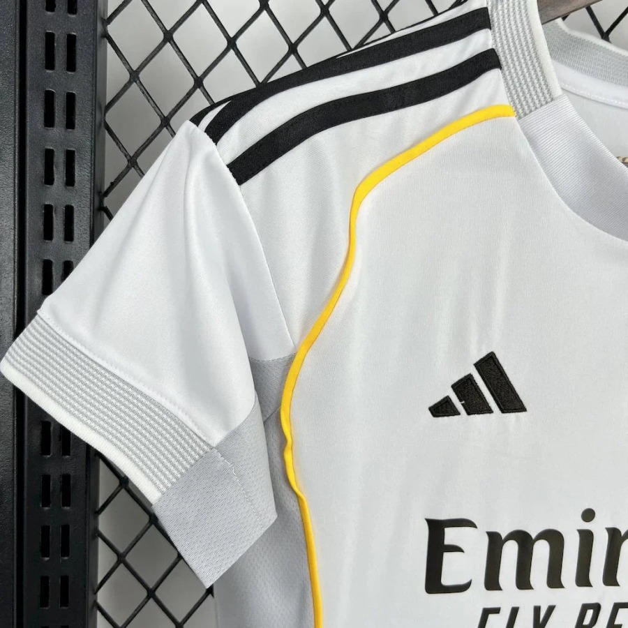 Real Madrid Home Women's Jersey 2025/26
