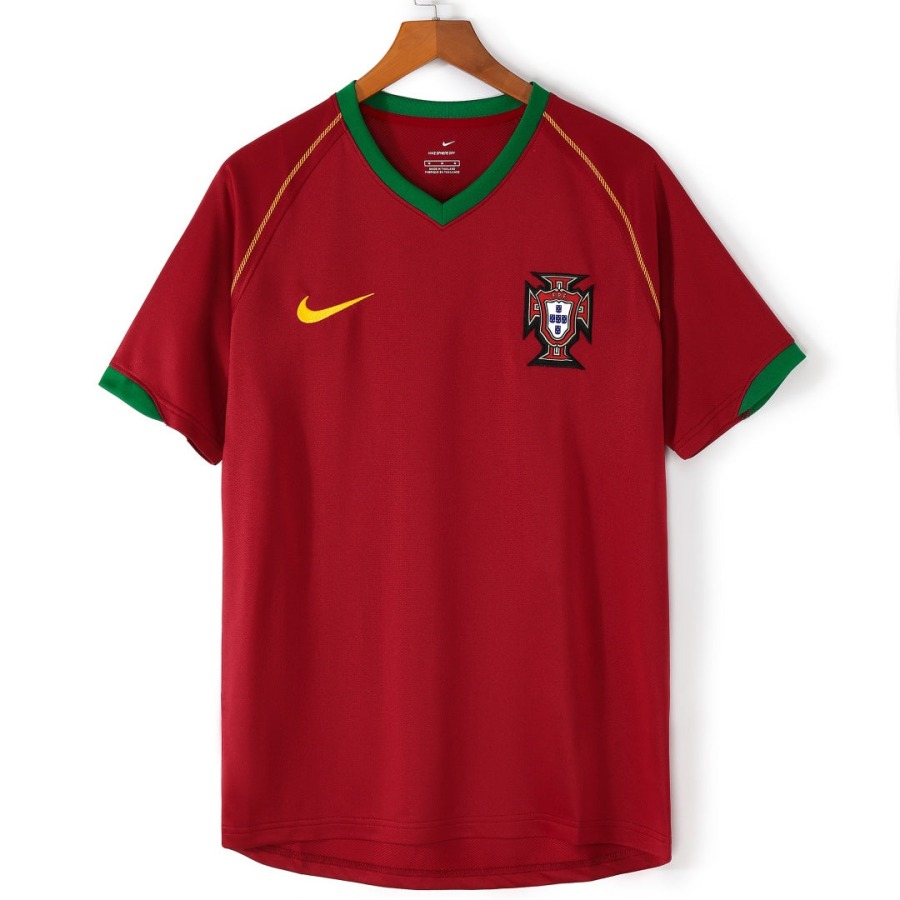 f3c1da85b932bca358bb15828f2932e5.jpg Portugal Home Retro Jersey 2006