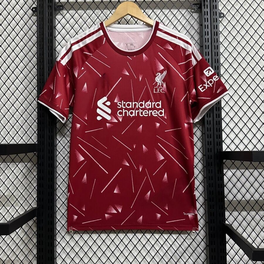 fd208271ddca4bba08542e7101a3f156.jpg Liverpool 2026/27 Home Jersey