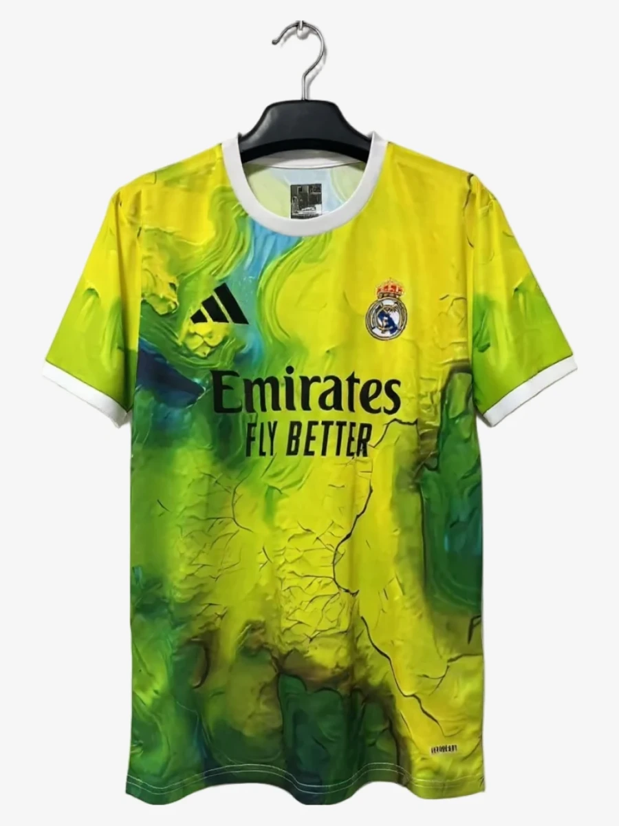 maillot-real-madrid-special-jaune-2025-2026 studio v12 Real Madrid Special Yellow 2025-2026 Soccer Jersey